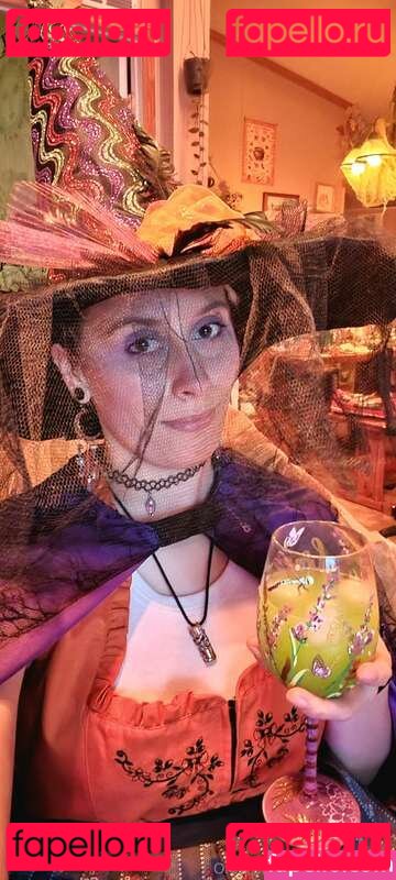 RaineWyrm Onlyfans Photo Gallery 