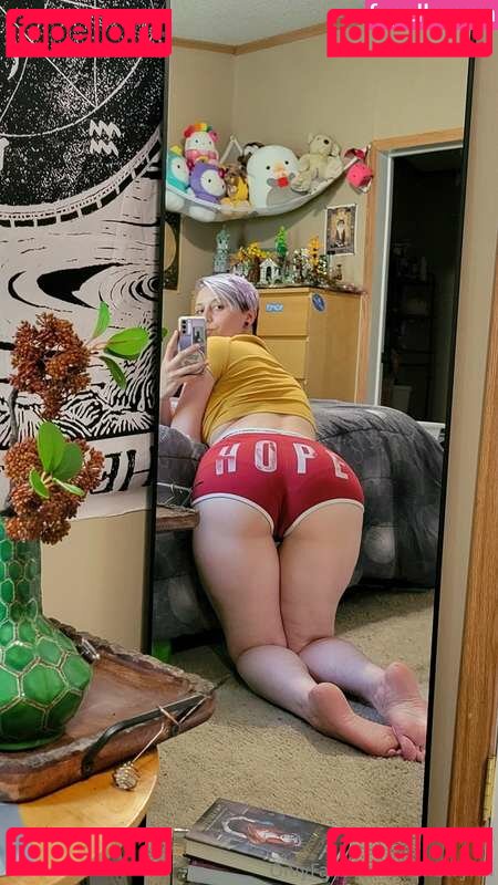 RaineWyrm Onlyfans Photo Gallery 