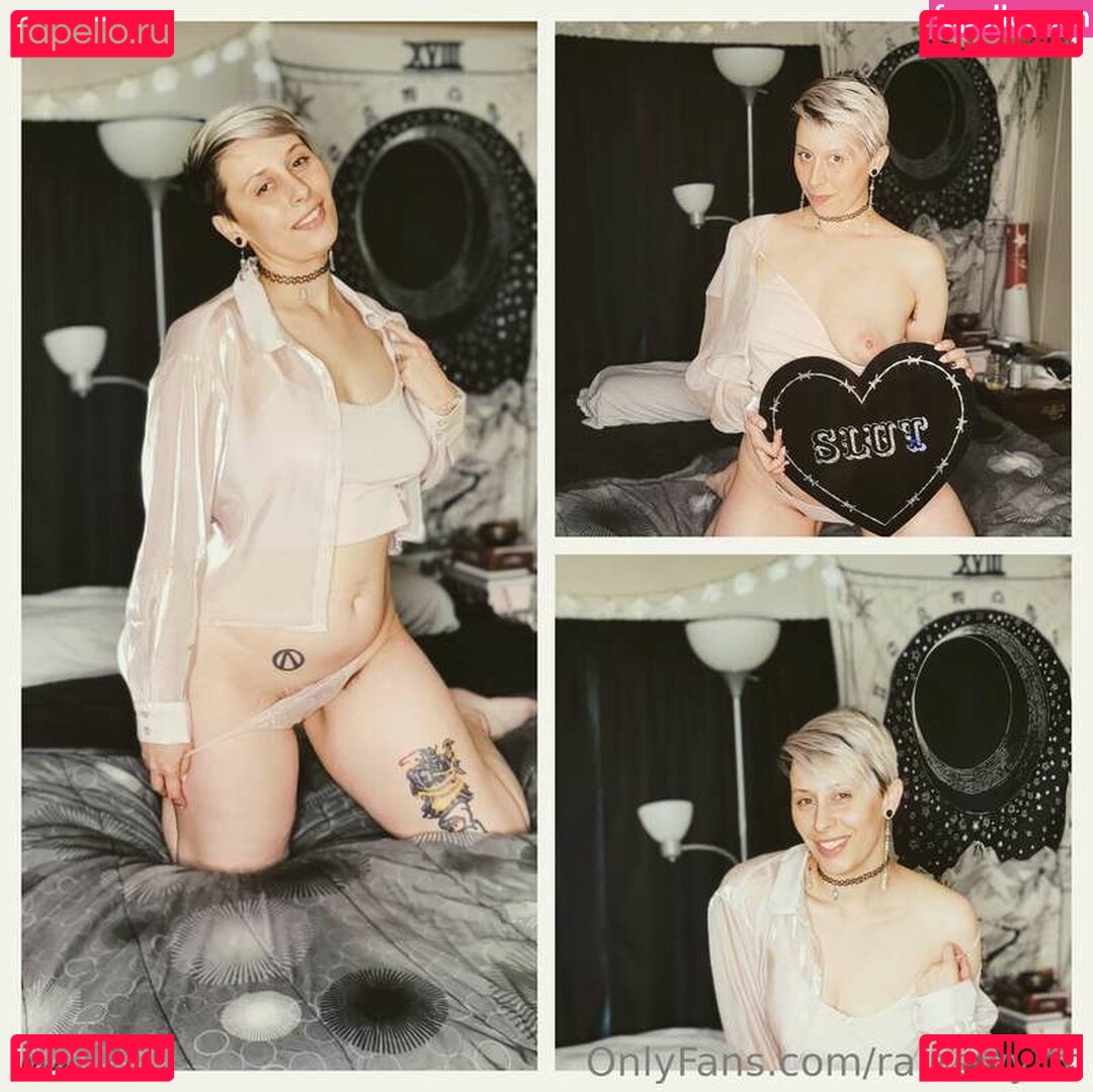 RaineWyrm Onlyfans Photo Gallery 