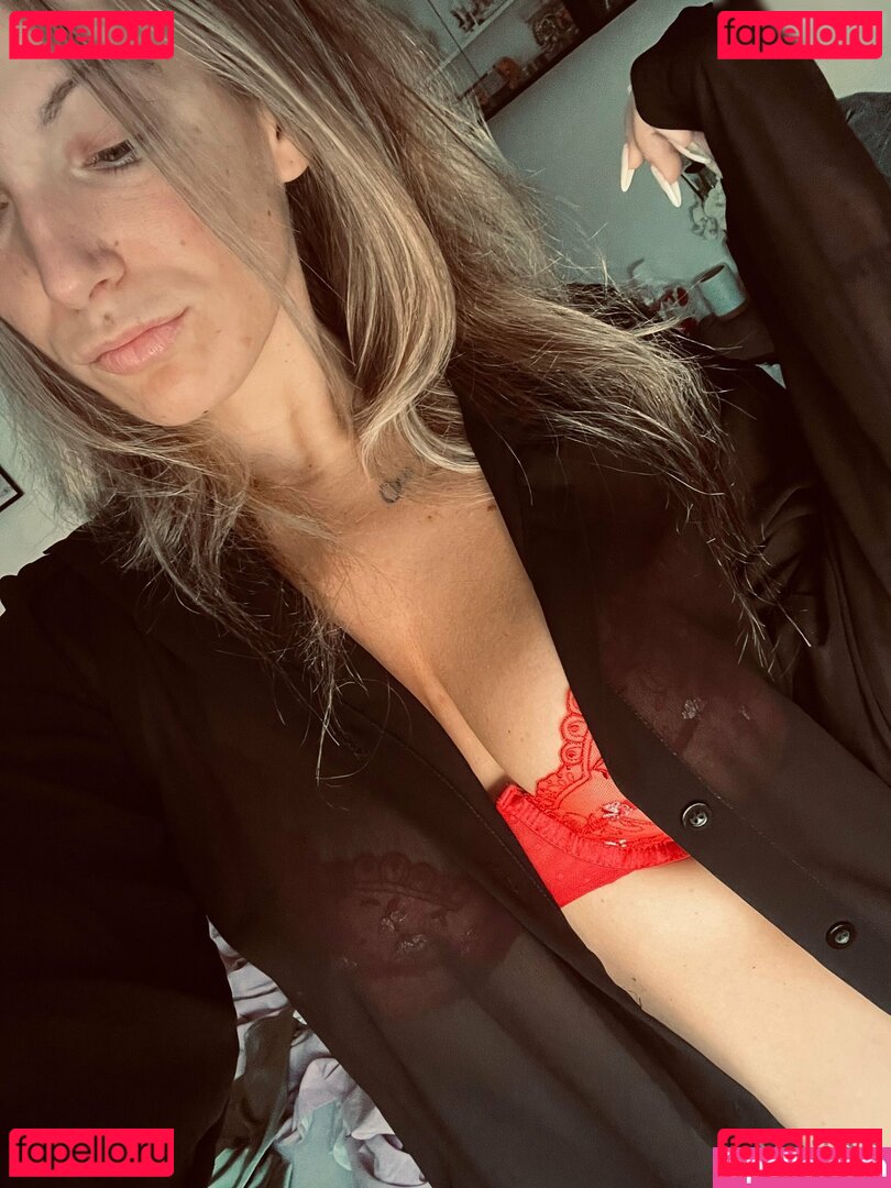 Yvii93 Onlyfans Photo Gallery 