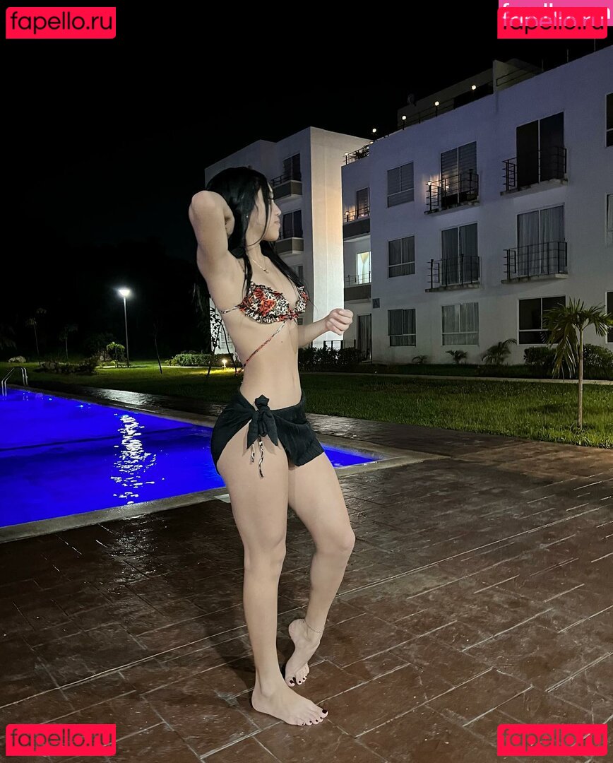 Yole Bae / yolee_bae Onlyfans Photo Gallery 