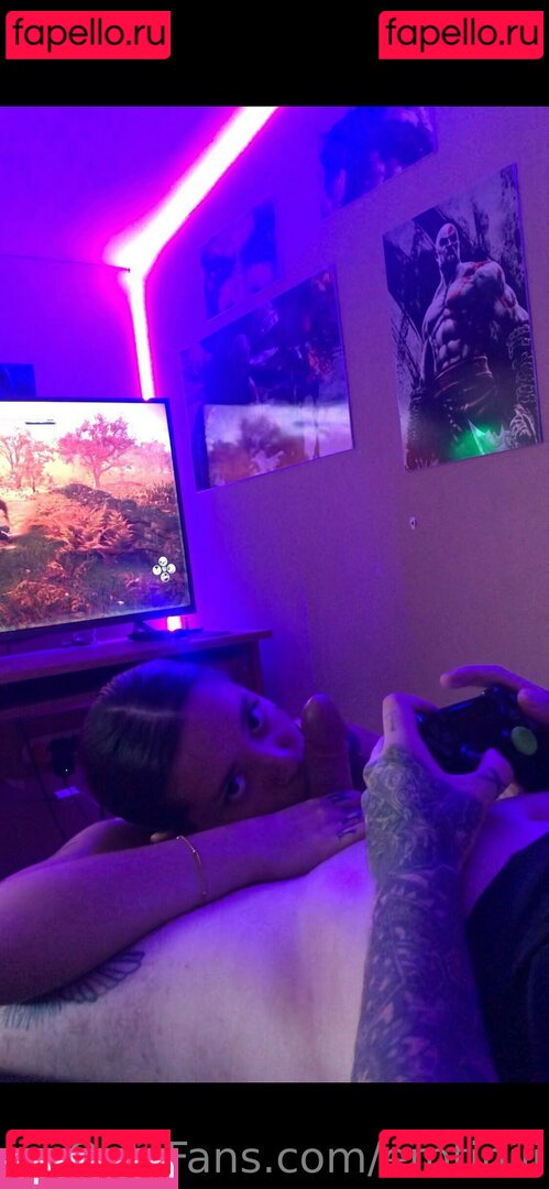 erotiniii / evaniniii Onlyfans Photo Gallery 