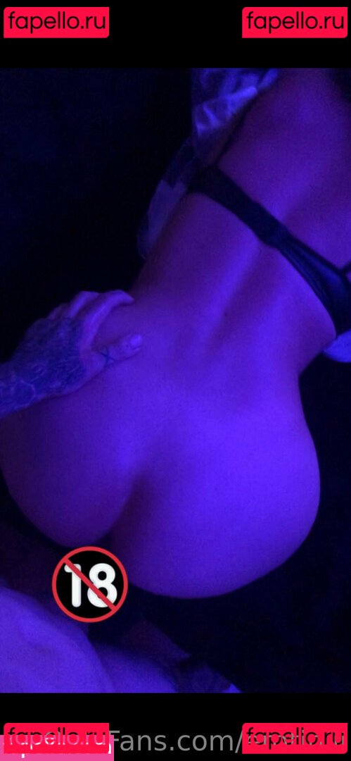 erotiniii / evaniniii Onlyfans Photo Gallery 