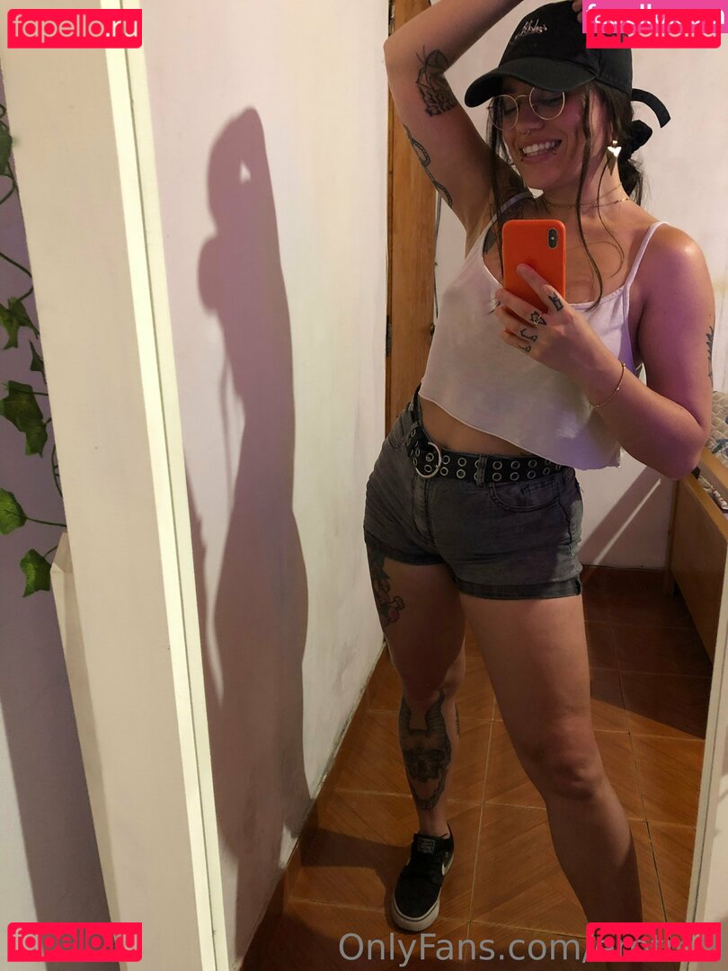 erotiniii / evaniniii Onlyfans Photo Gallery 