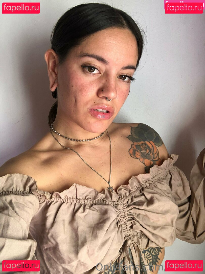 erotiniii / evaniniii Onlyfans Photo Gallery 