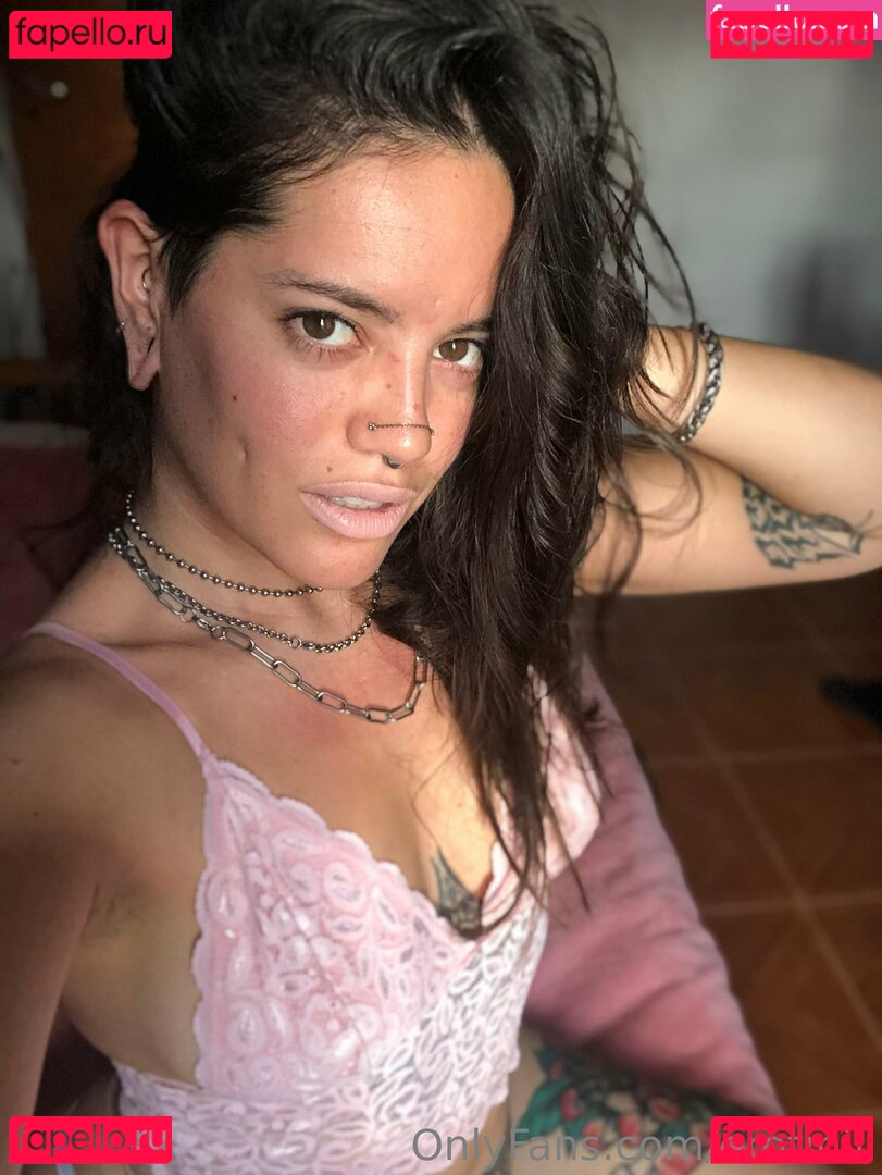 erotiniii / evaniniii Onlyfans Photo Gallery 