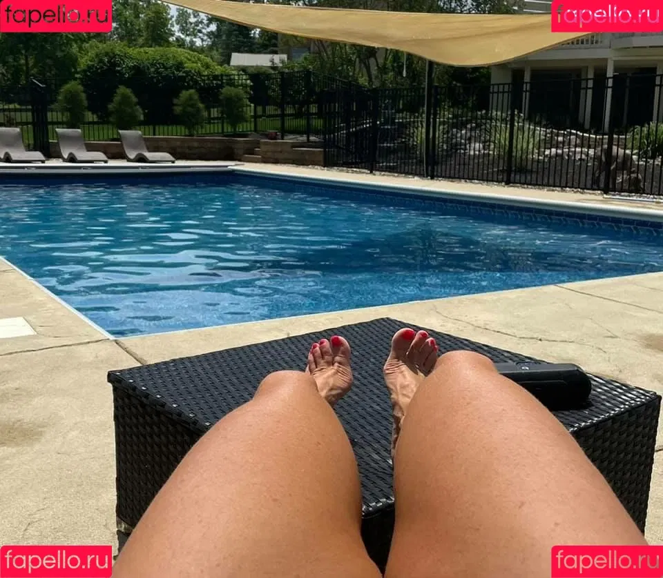KellyK Onlyfans Photo Gallery 
