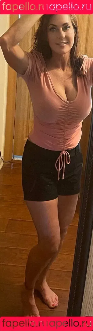 KellyK Onlyfans Photo Gallery 