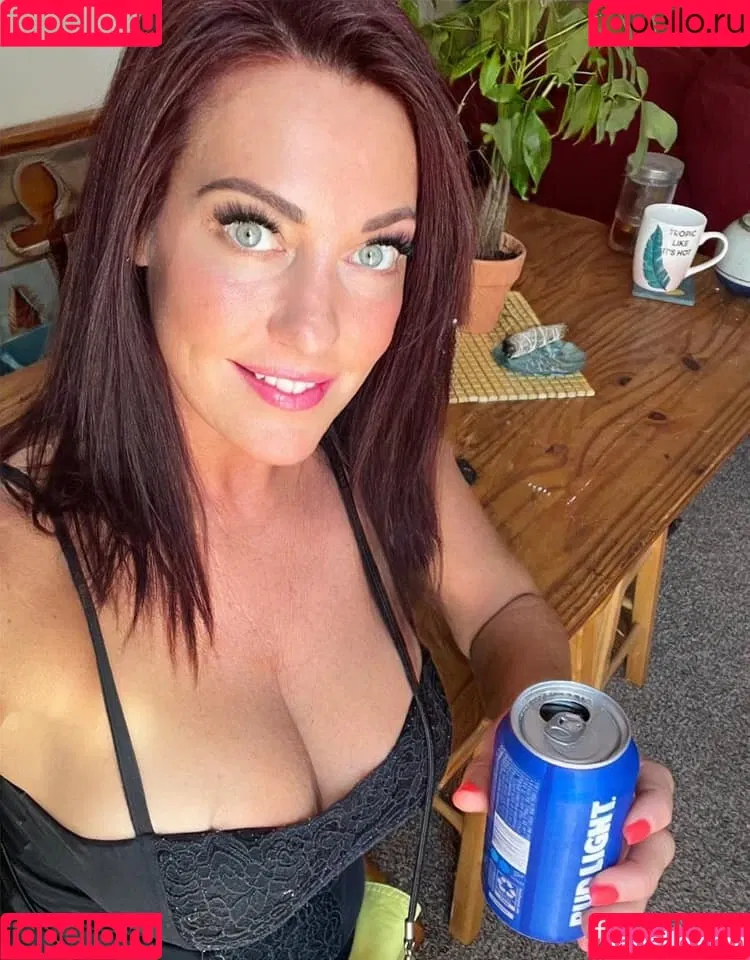 KellyK Onlyfans Photo Gallery 