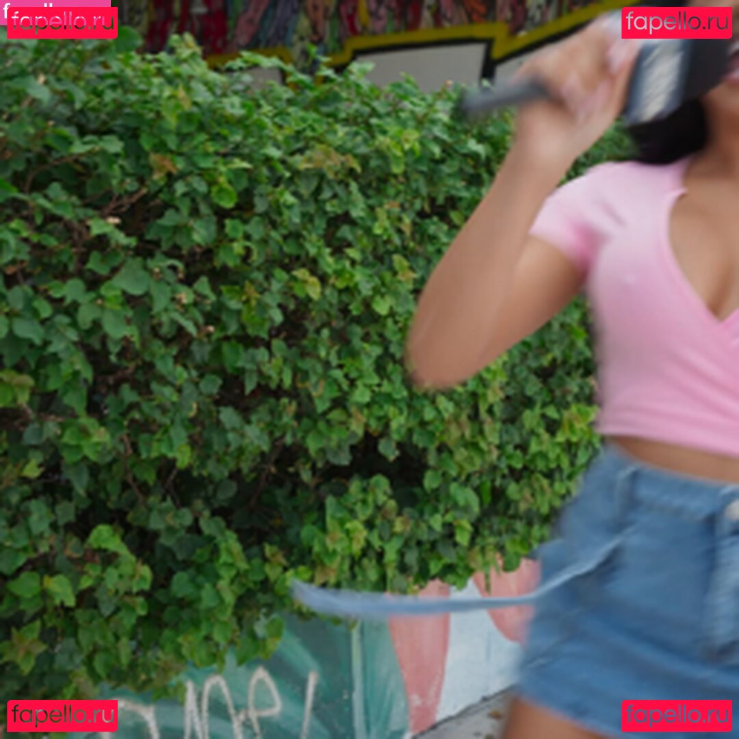 Sarai Minx / saraiminx_xoxo Onlyfans Photo Gallery 