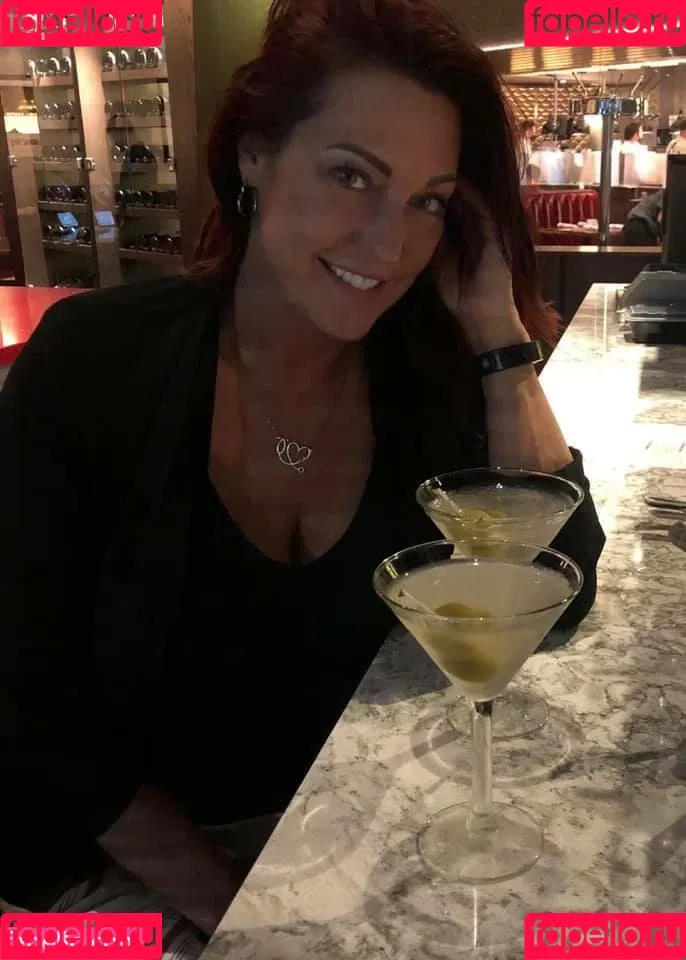 KellyK Onlyfans Photo Gallery 