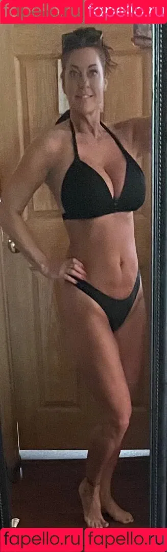 KellyK Onlyfans Photo Gallery 