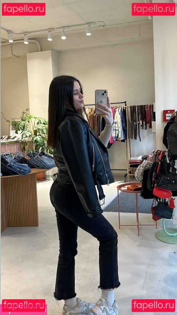 RiAnna69 / lovemeharder99