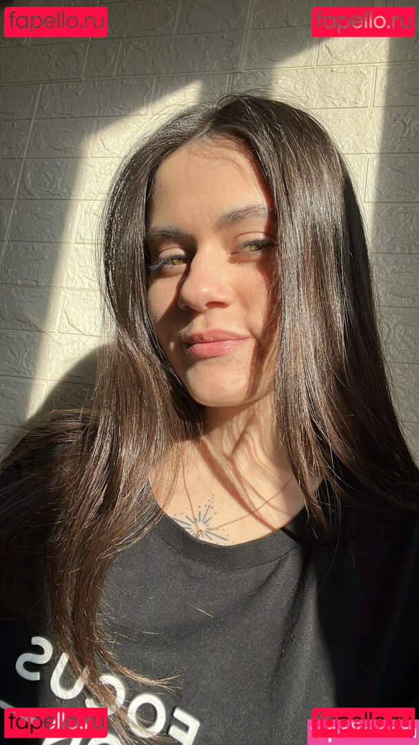 RiAnna69 / lovemeharder99 Onlyfans Photo Gallery 