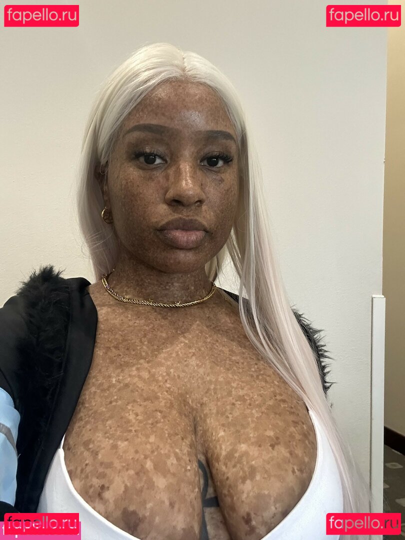 freckled47 / freckledn / sweetspinkles471 Onlyfans Photo Gallery 