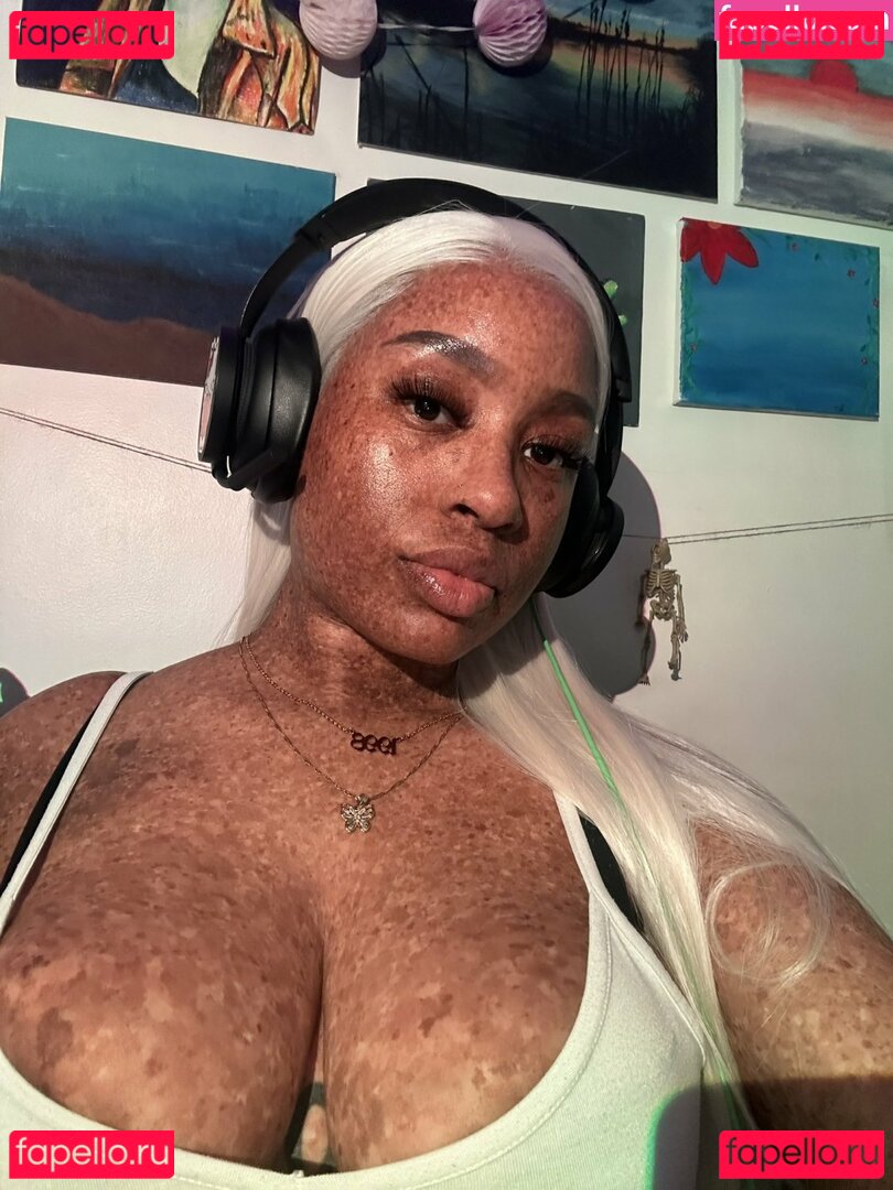 freckled47 / freckledn / sweetspinkles471 Onlyfans Photo Gallery 