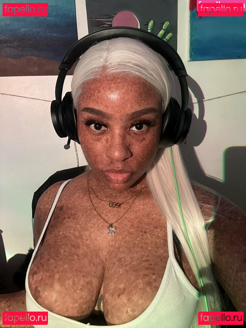 freckled47 / freckledn / sweetspinkles471 Onlyfans Photo Gallery 