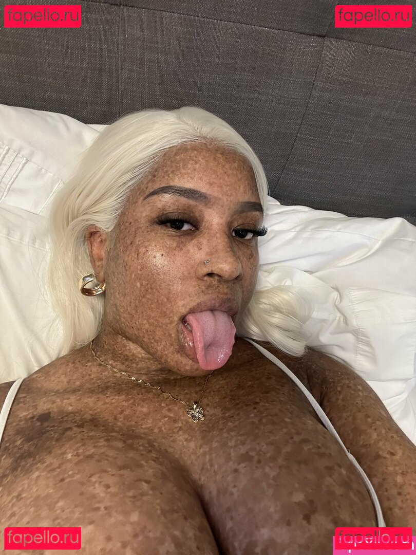 freckled47 / freckledn / sweetspinkles471 Onlyfans Photo Gallery 