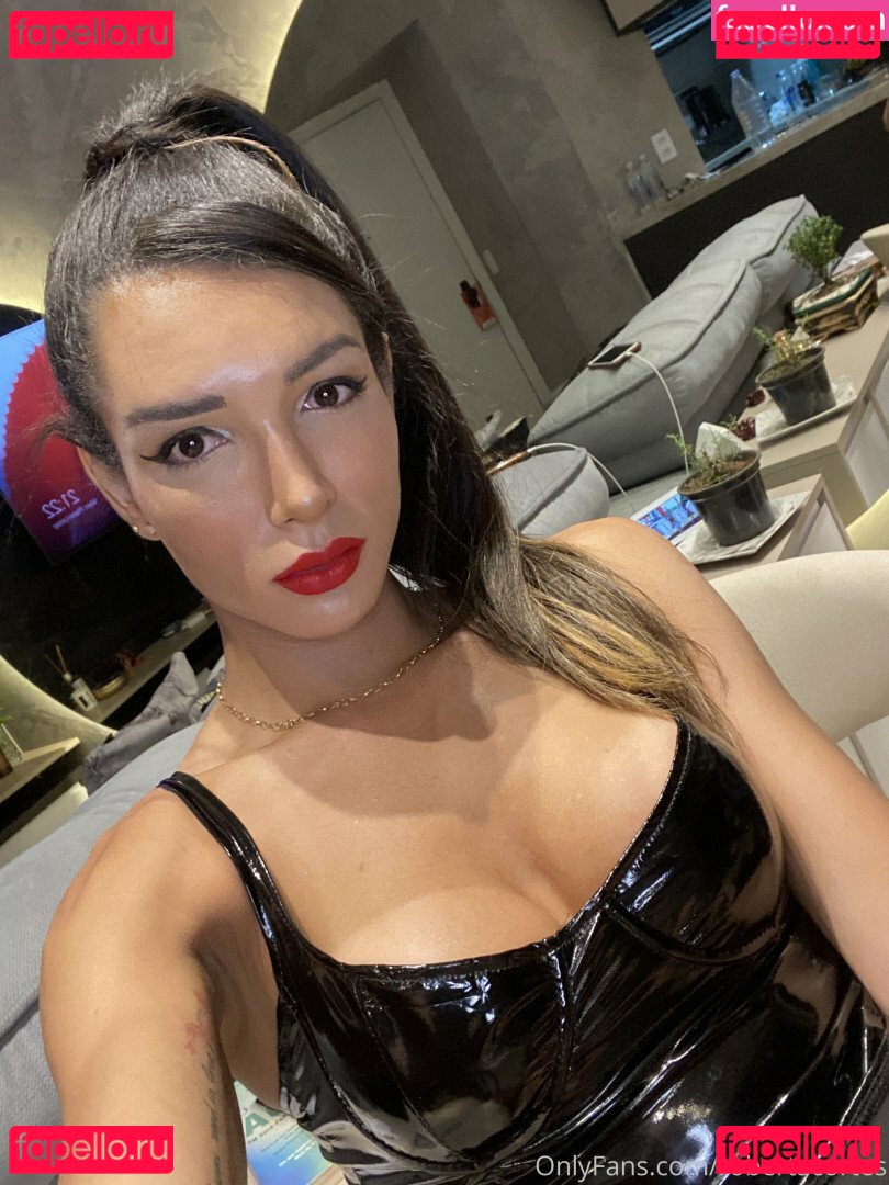 tsroberta Onlyfans Photo Gallery 