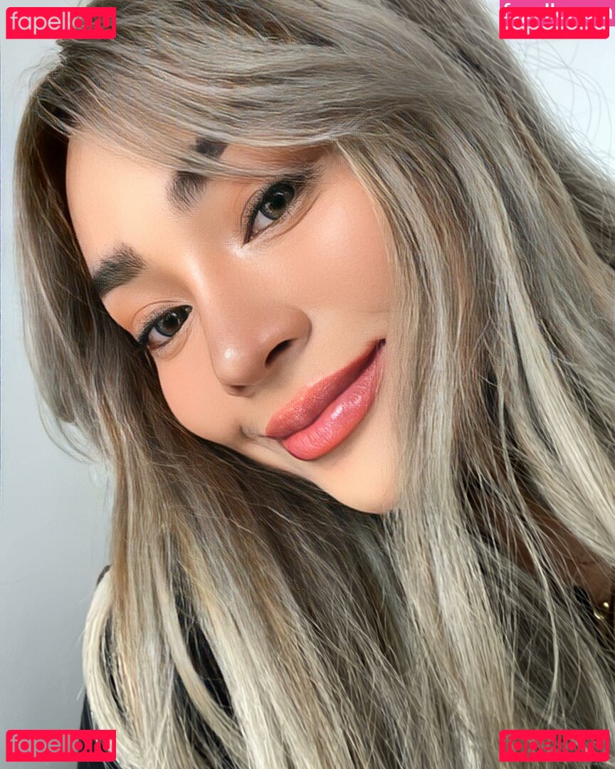 Christine Samson / christinesamsonn Onlyfans Photo Gallery 