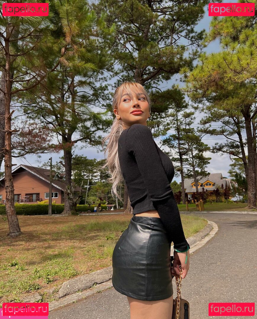 Christine Samson / christinesamsonn Onlyfans Photo Gallery 