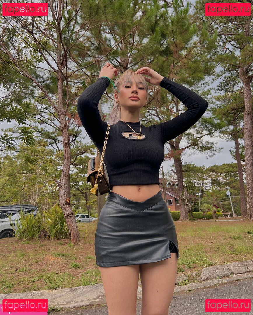 Christine Samson / christinesamsonn Onlyfans Photo Gallery 