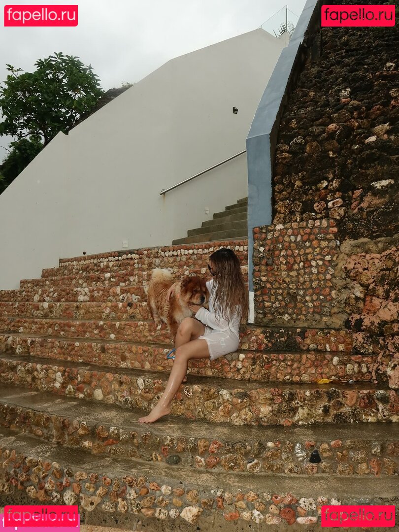 Christine Samson / christinesamsonn Onlyfans Photo Gallery 