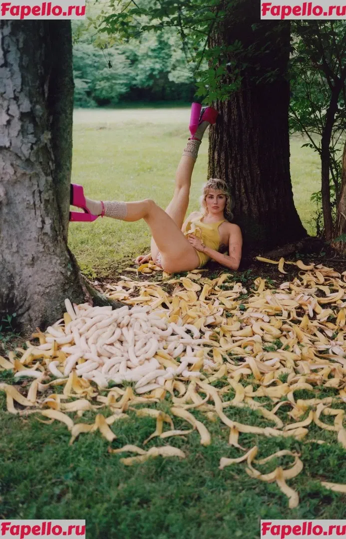 Miley Cyrus Onlyfans Photo Gallery 