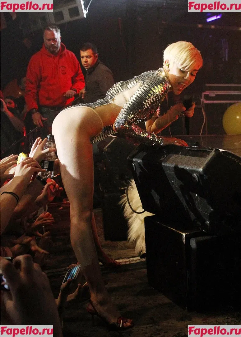 Miley Cyrus Onlyfans Photo Gallery 