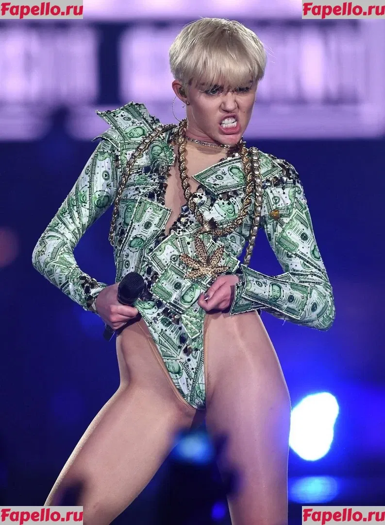 Miley Cyrus Onlyfans Photo Gallery 