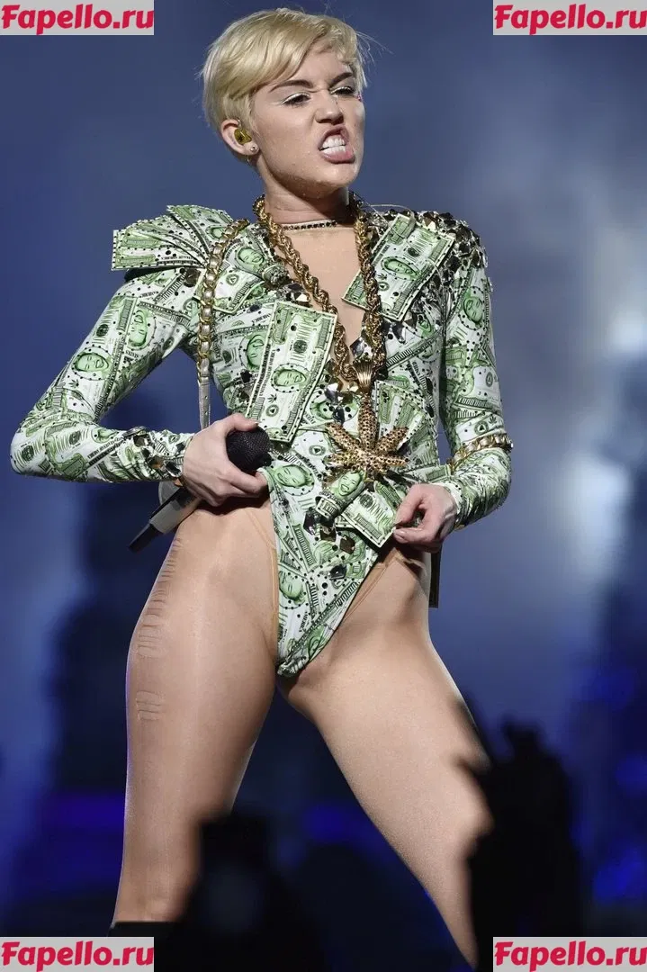 Miley Cyrus Onlyfans Photo Gallery 