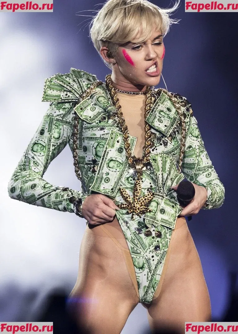 Miley Cyrus Onlyfans Photo Gallery 