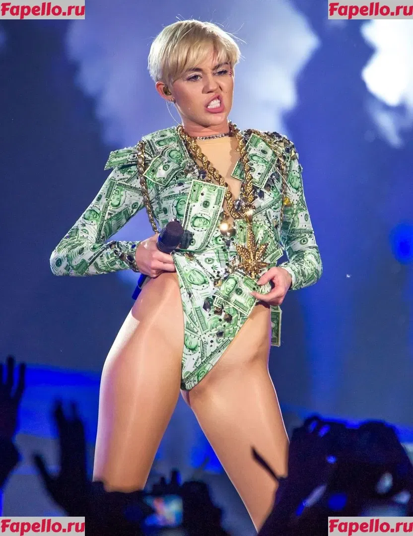 Miley Cyrus Onlyfans Photo Gallery 