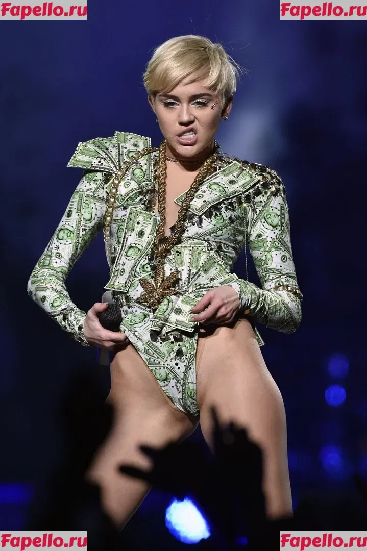 Miley Cyrus Onlyfans Photo Gallery 