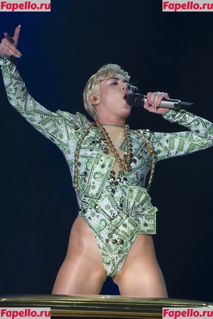 Miley Cyrus Onlyfans Photo Gallery 