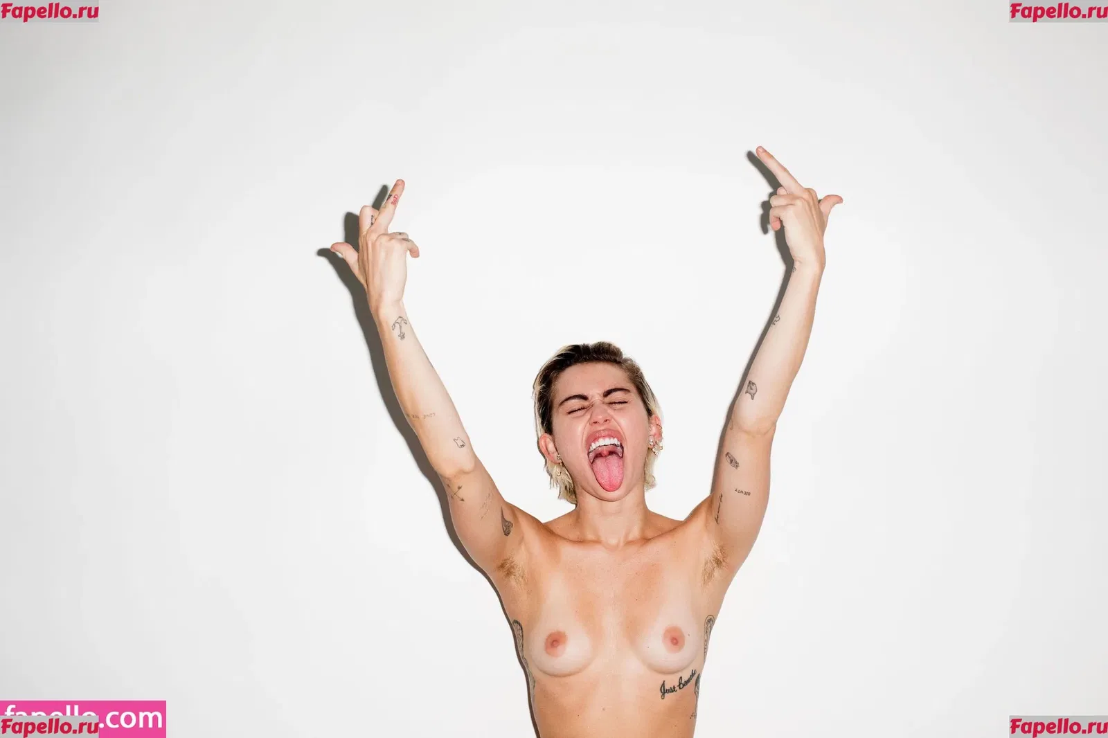 Miley Cyrus Onlyfans Photo Gallery 