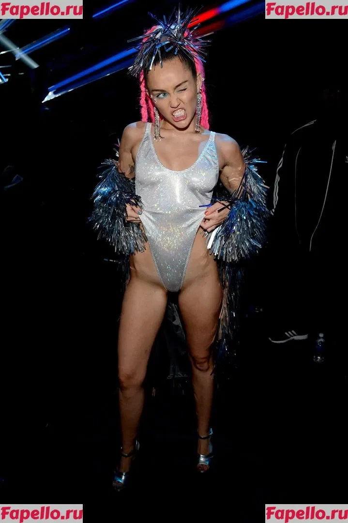 Miley Cyrus Onlyfans Photo Gallery 