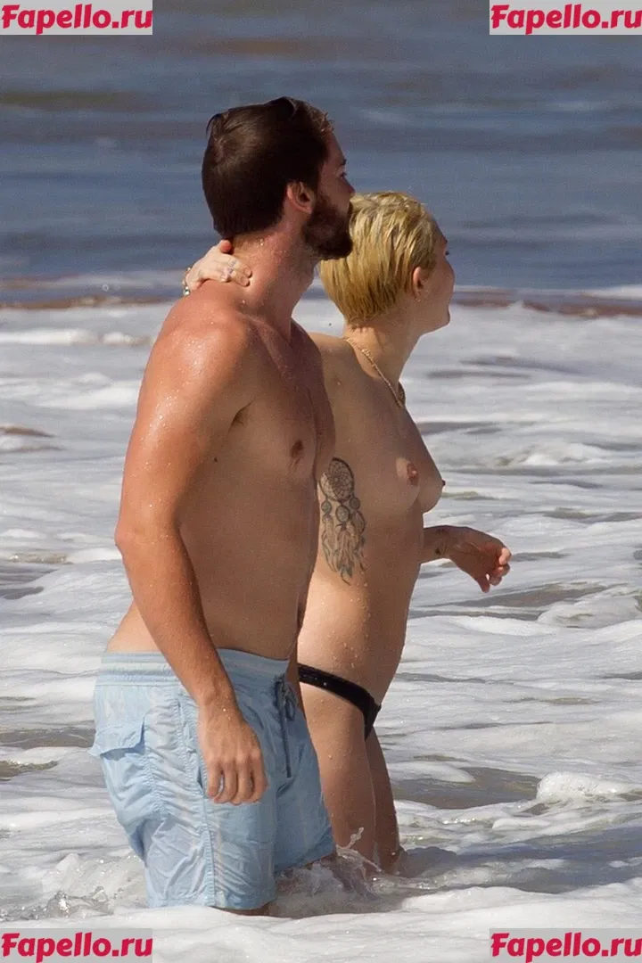 Miley Cyrus Onlyfans Photo Gallery 