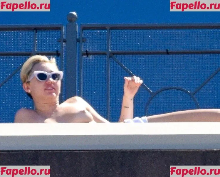 Miley Cyrus Onlyfans Photo Gallery 