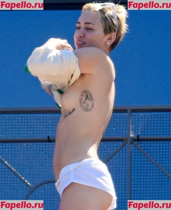 Miley Cyrus Onlyfans Photo Gallery 