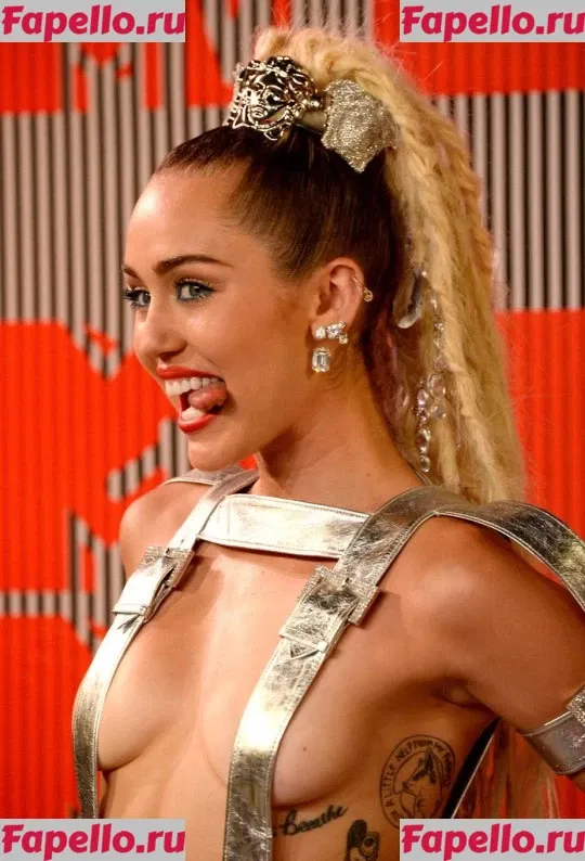 Miley Cyrus Onlyfans Photo Gallery 