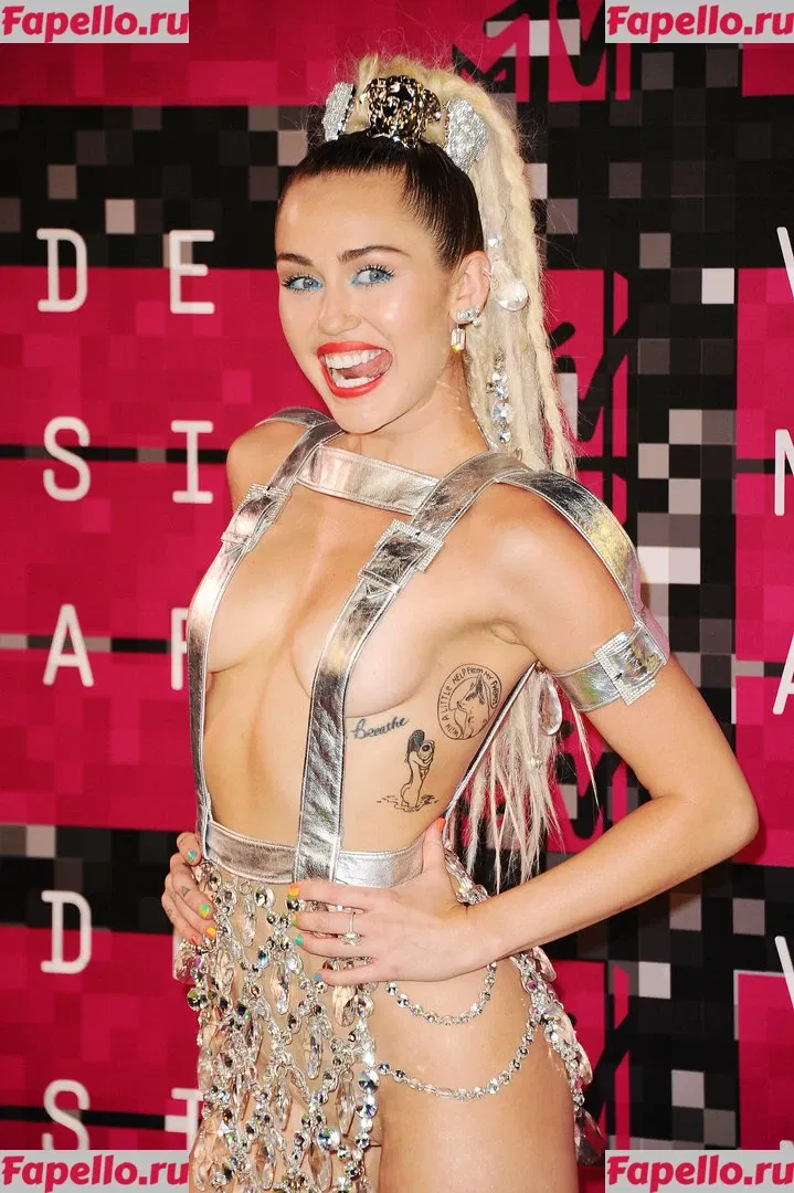 Miley Cyrus Onlyfans Photo Gallery 