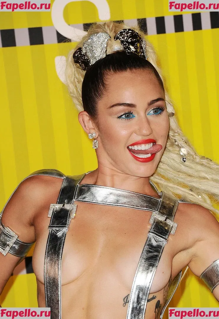 Miley Cyrus Onlyfans Photo Gallery 