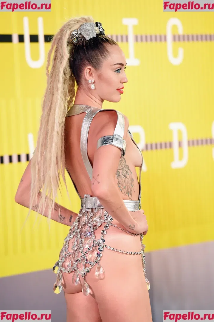 Miley Cyrus Onlyfans Photo Gallery 
