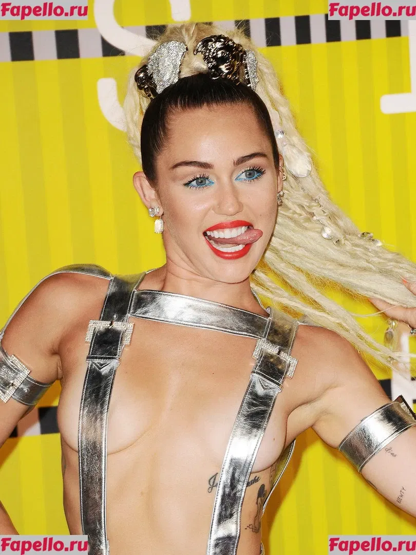 Miley Cyrus Onlyfans Photo Gallery 