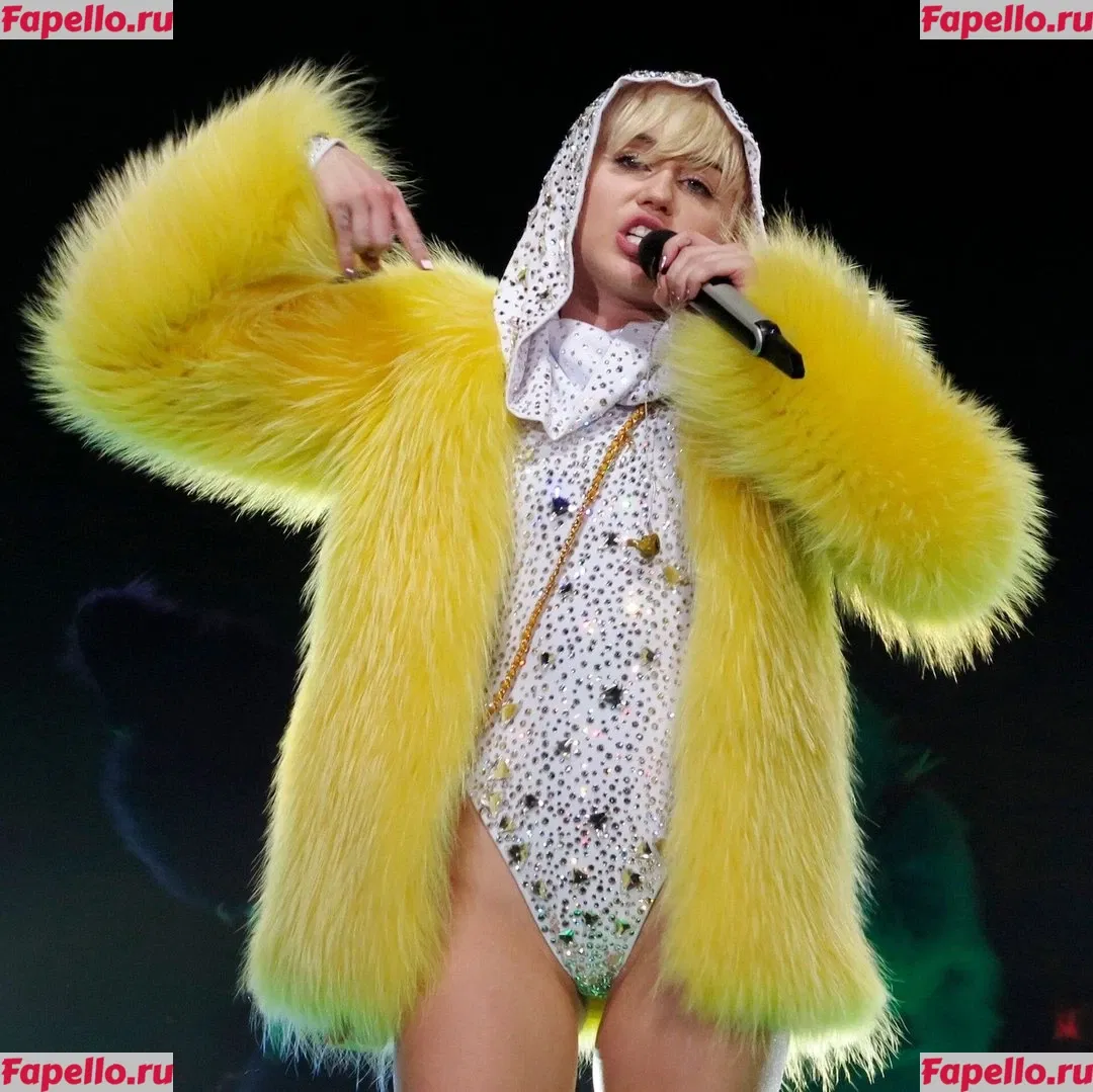 Miley Cyrus Onlyfans Photo Gallery 