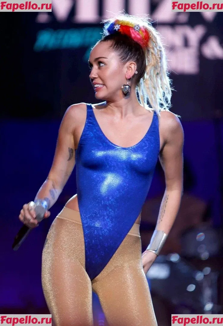 Miley Cyrus Onlyfans Photo Gallery 