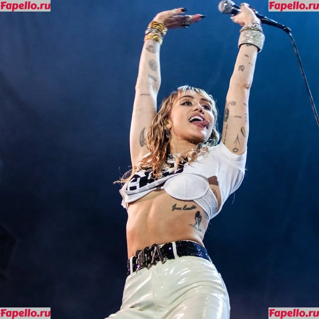 Miley Cyrus Onlyfans Photo Gallery 