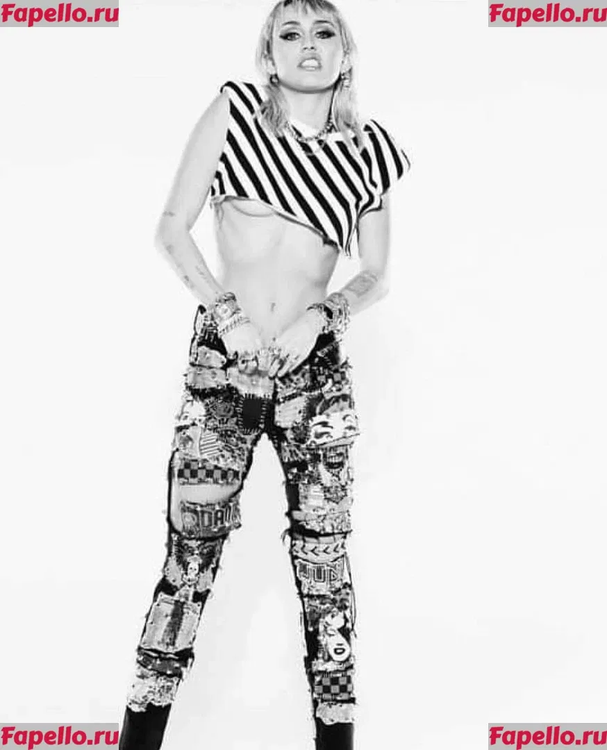Miley Cyrus Onlyfans Photo Gallery 