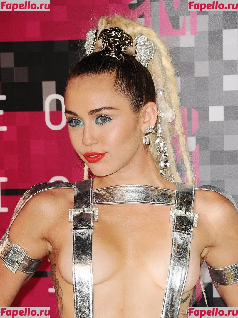 Miley Cyrus Onlyfans Photo Gallery 